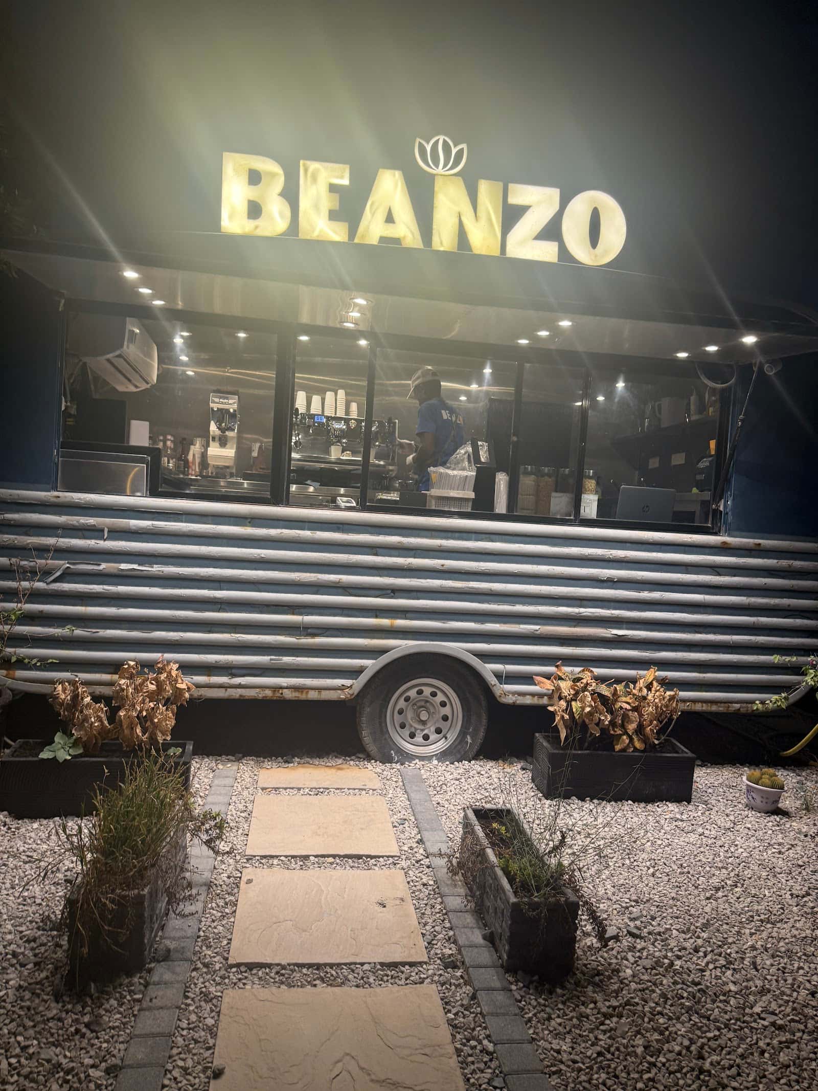 Beanzo cafe dubai