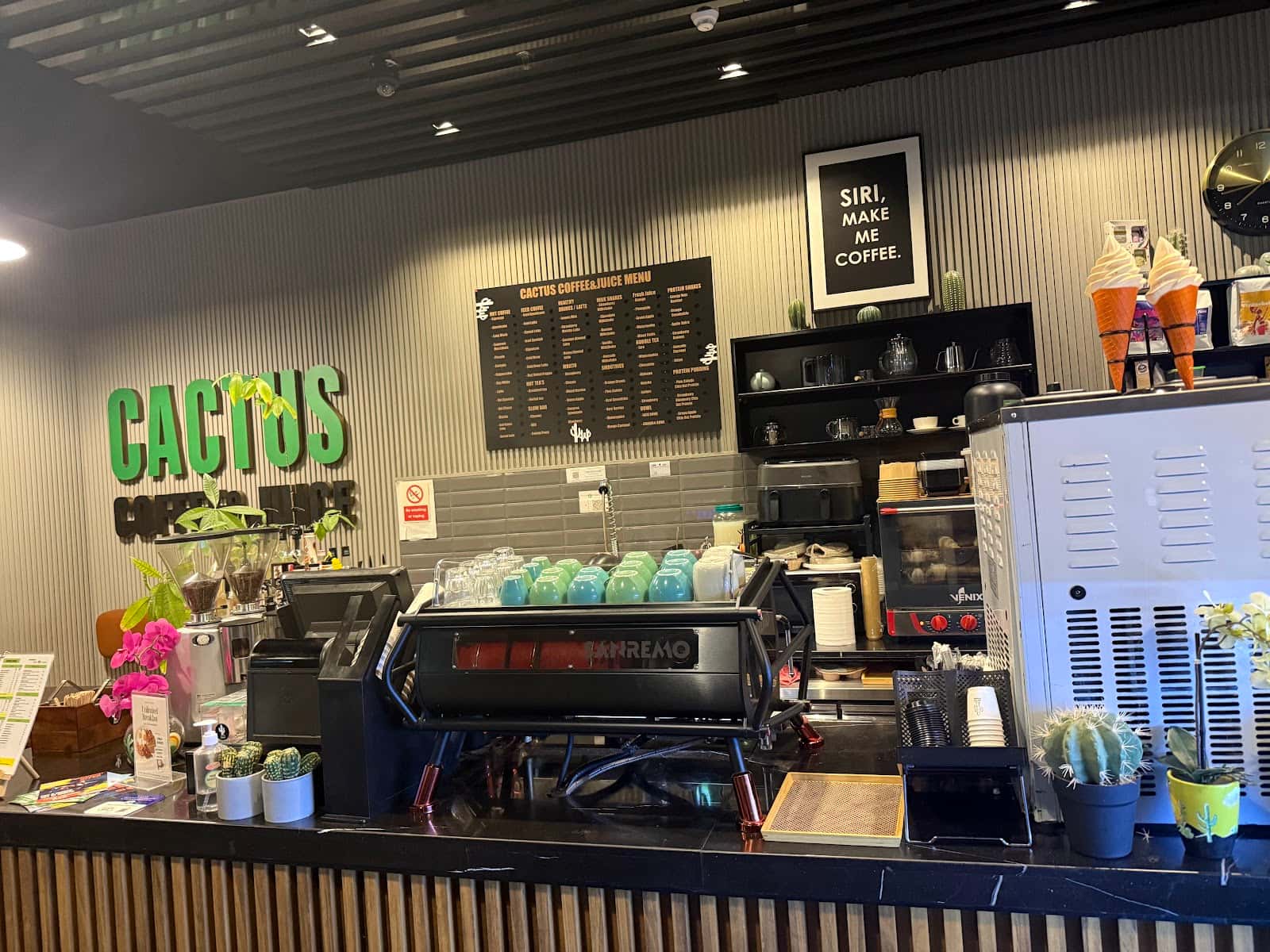 Cactus Coffee & Juice