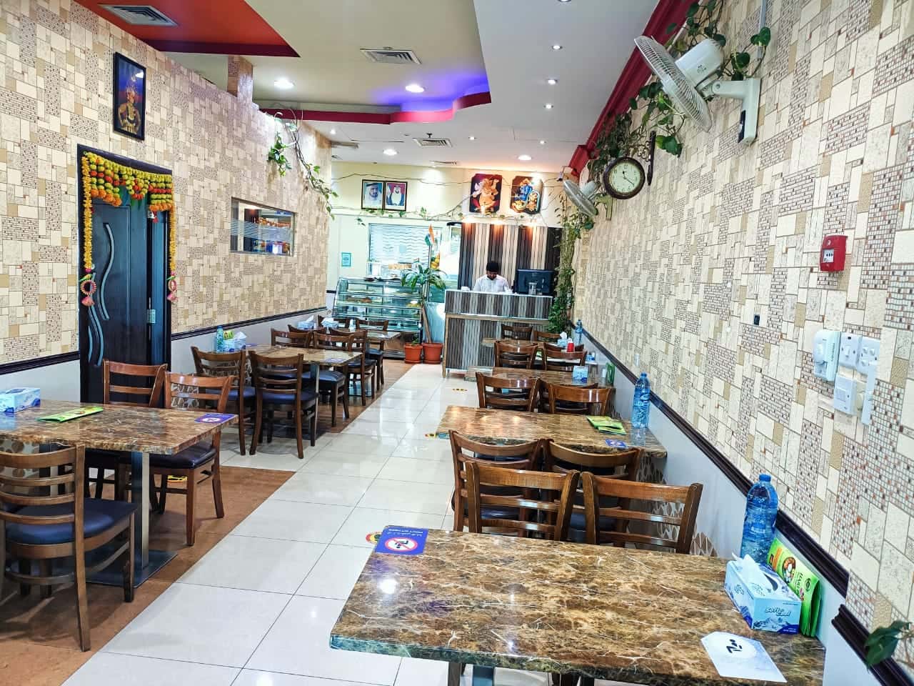 Hari Prasad Pure Vegetarian Restaurant