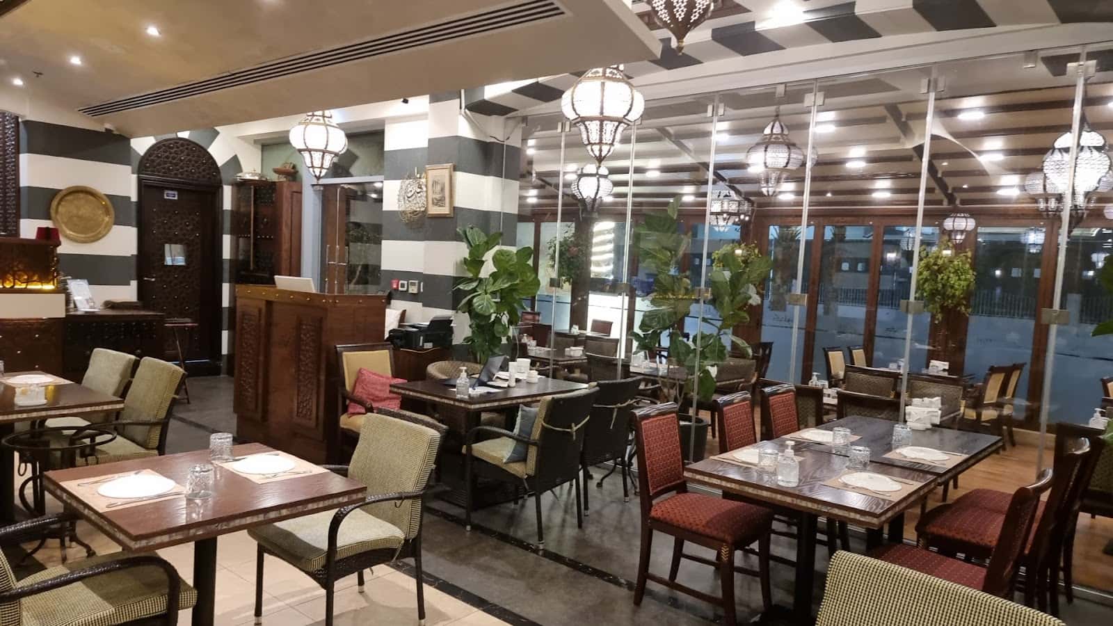 Kahloun Restaurant and Cafe مطعم كحلون