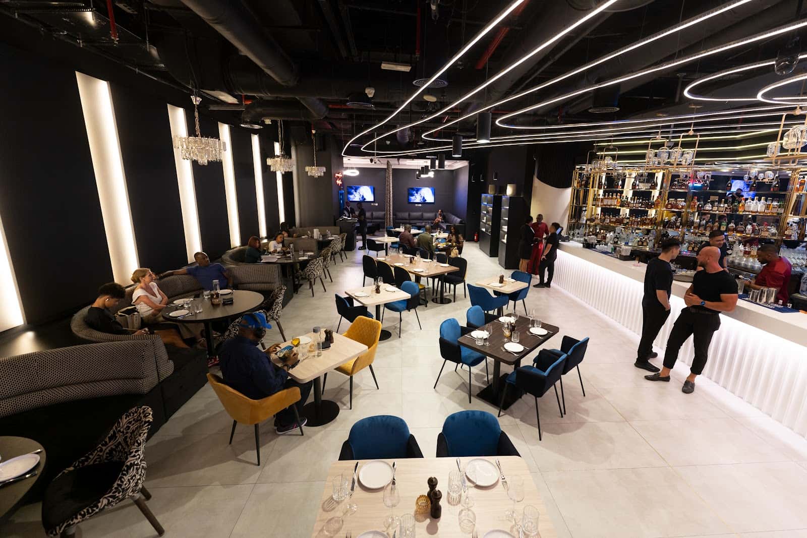 KIZA Restaurant & Lounge - Pan African Cuisine
