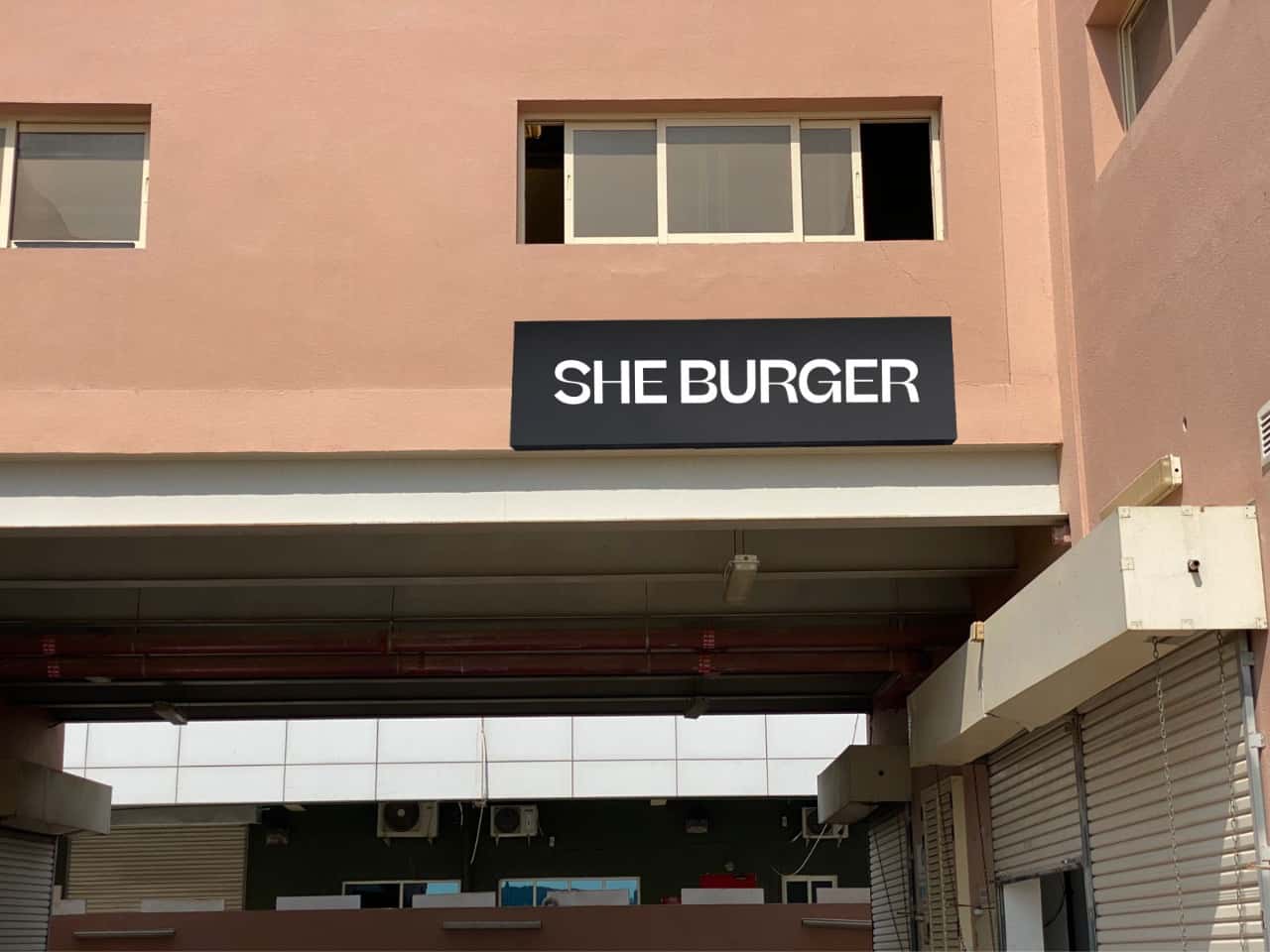 SHE BURGER- Delivery kitchen