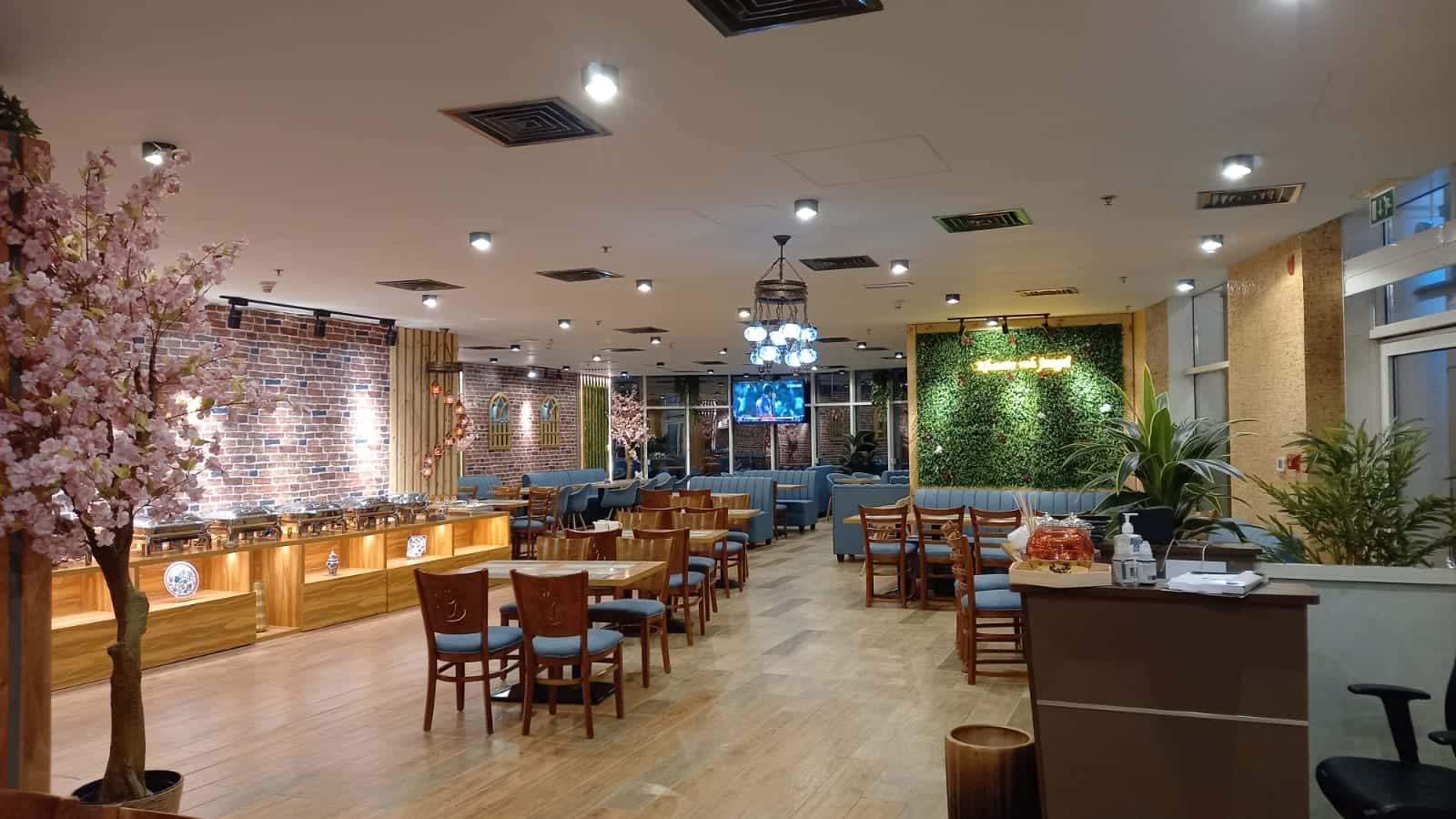 The Aligarh Chef, Deira