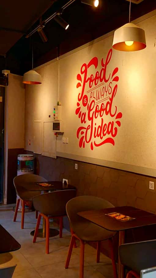 Tourist Hub Restaurant & Cafe