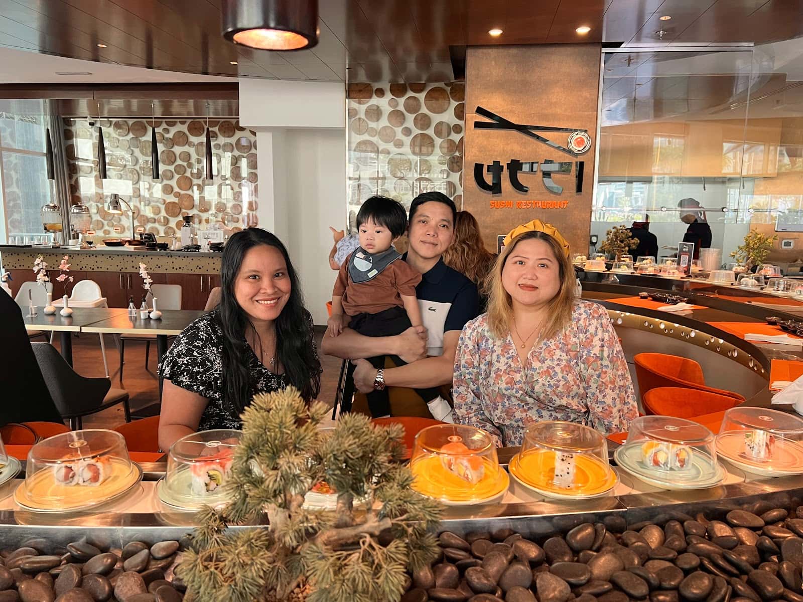 UCCI SUSHI