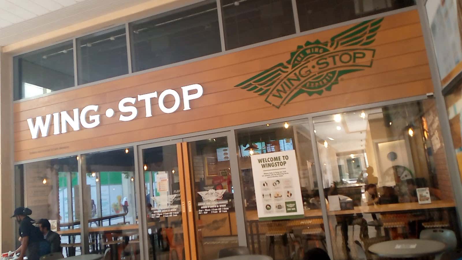 Wingstop Baysquare
