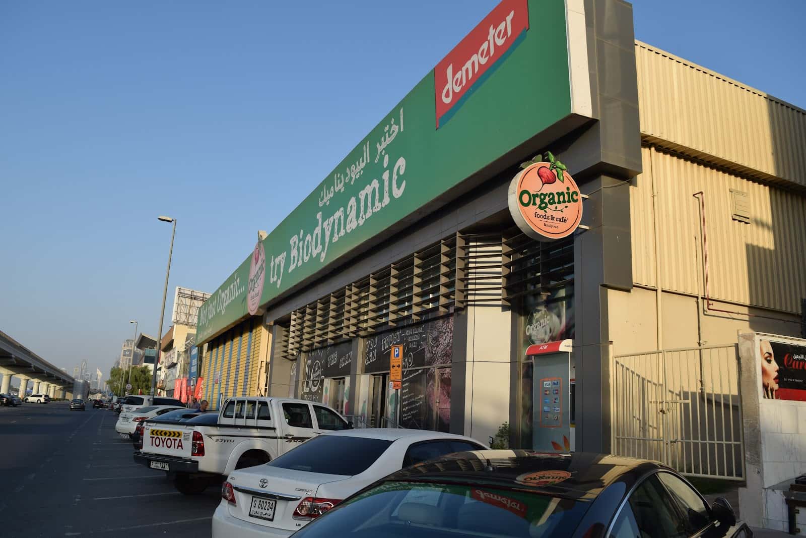 Organic Foods & Café