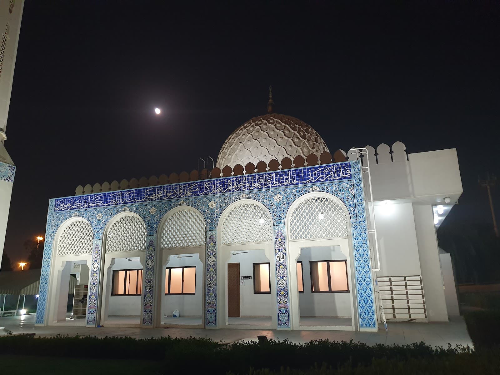 Airport Mosque - Image 1