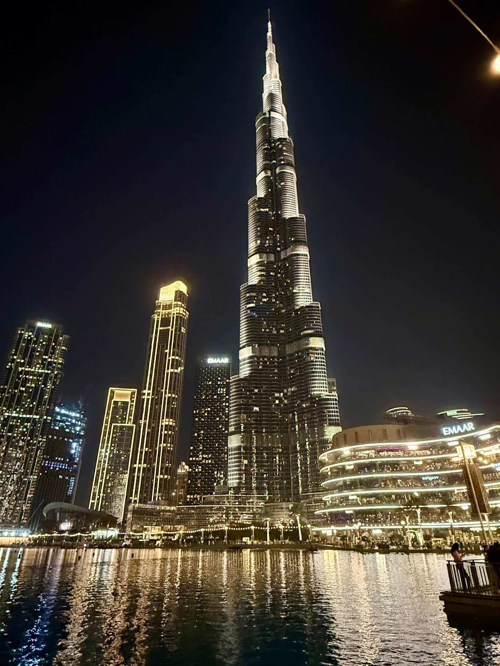 BURJ KHALIFA FOUNTAIN SHOW - Image 1