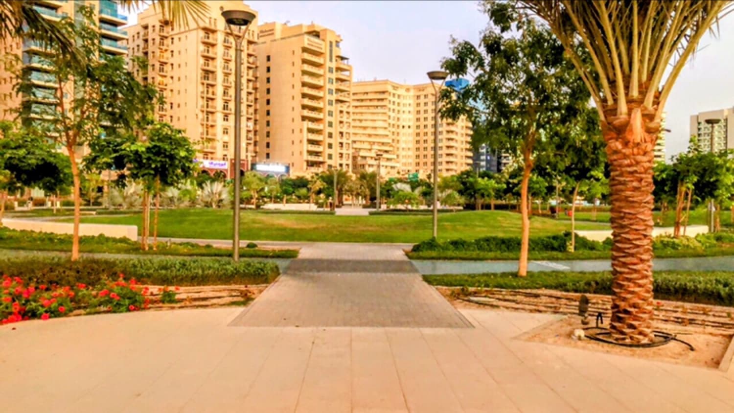 Dubai Jewel Park - Image 1