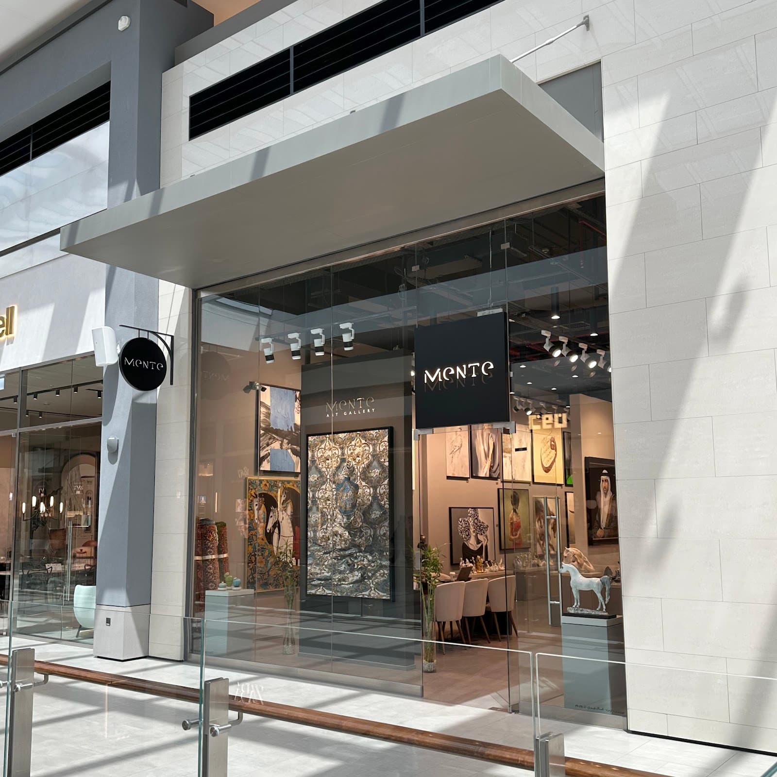 Mente Art Gallery - Image 1