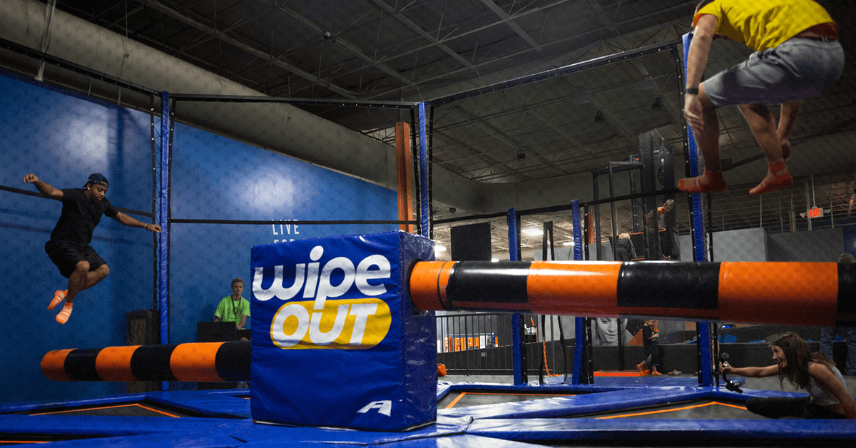 Sky Zone Trampoline Park | Battuta Mall - Image 1