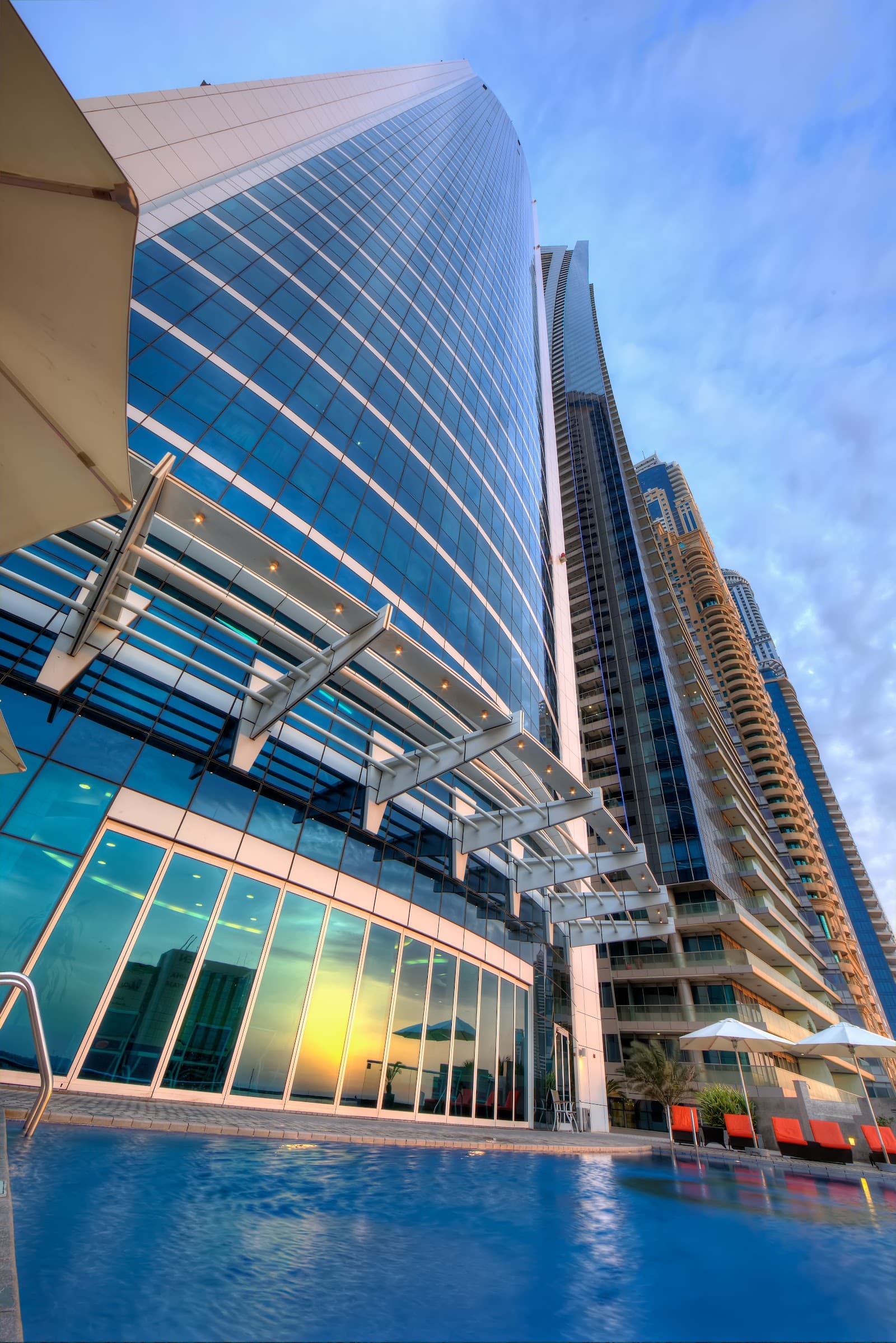 TAMANI Marina Hotel and Hotel Apartments - Image 1