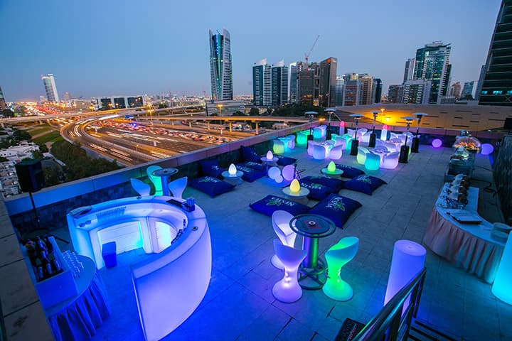 Two Seasons Hotel & Apartments - Image 1
