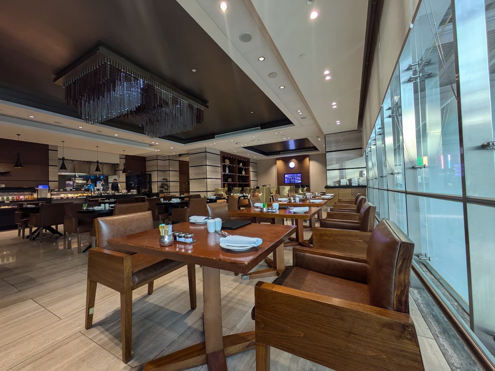Ahlan First Class Lounge - Image 1