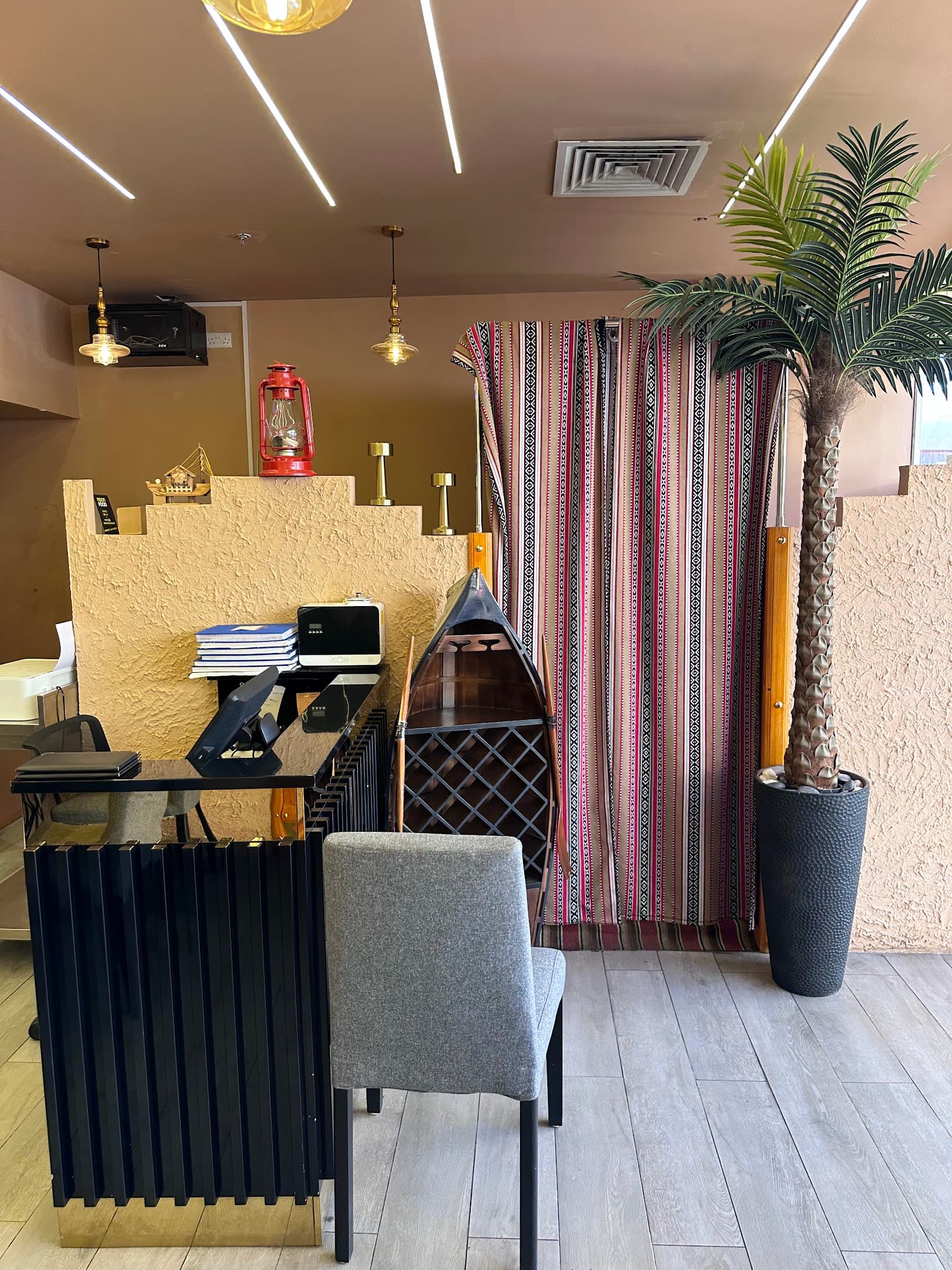مطعم المباركية دبي Al mubarakiya restaurant dubai - Image 1