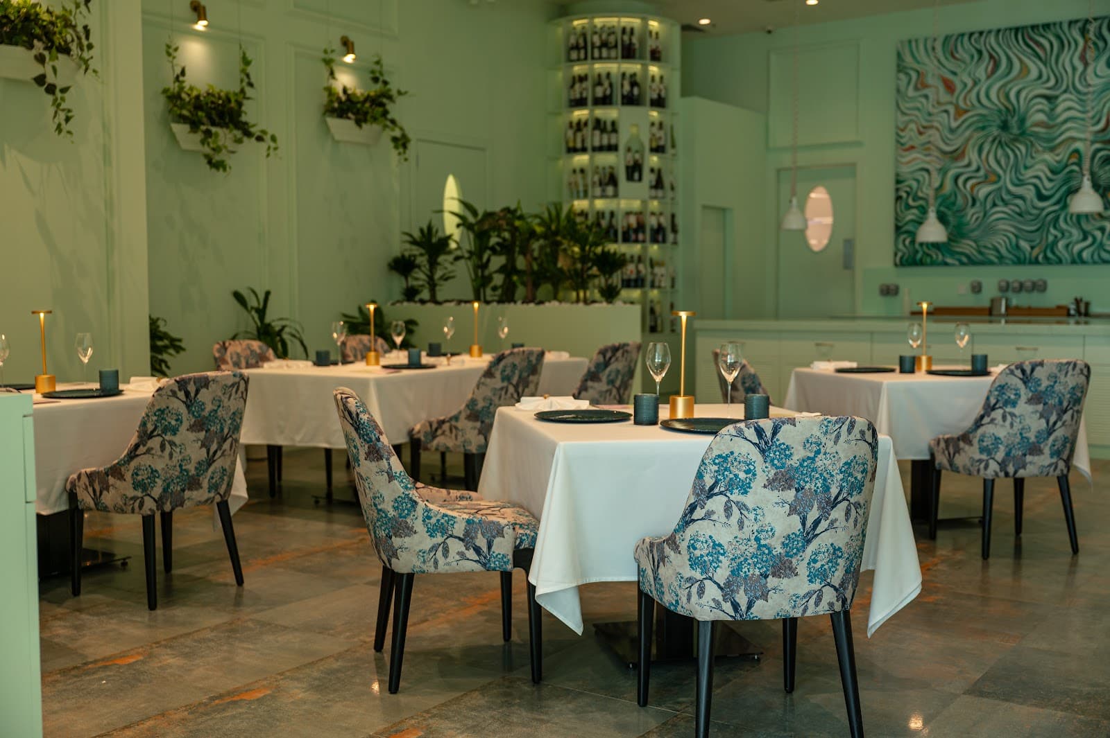 Avatara Restaurant - Image 1
