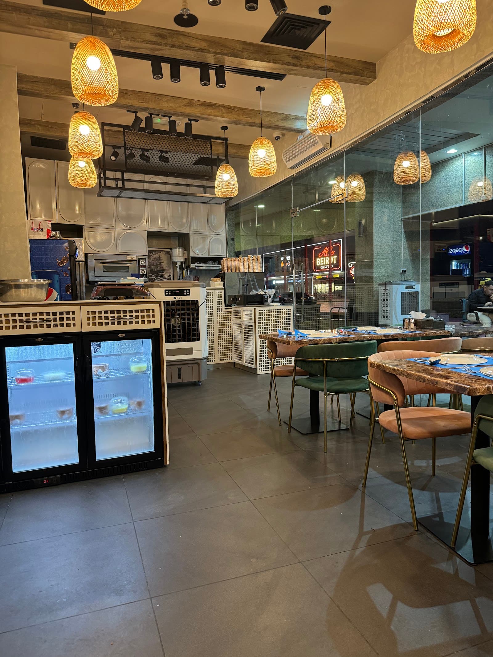 مطعم بحري فريش للمأكولات البحرية Bahri fresh seafood restaurant - Image 1