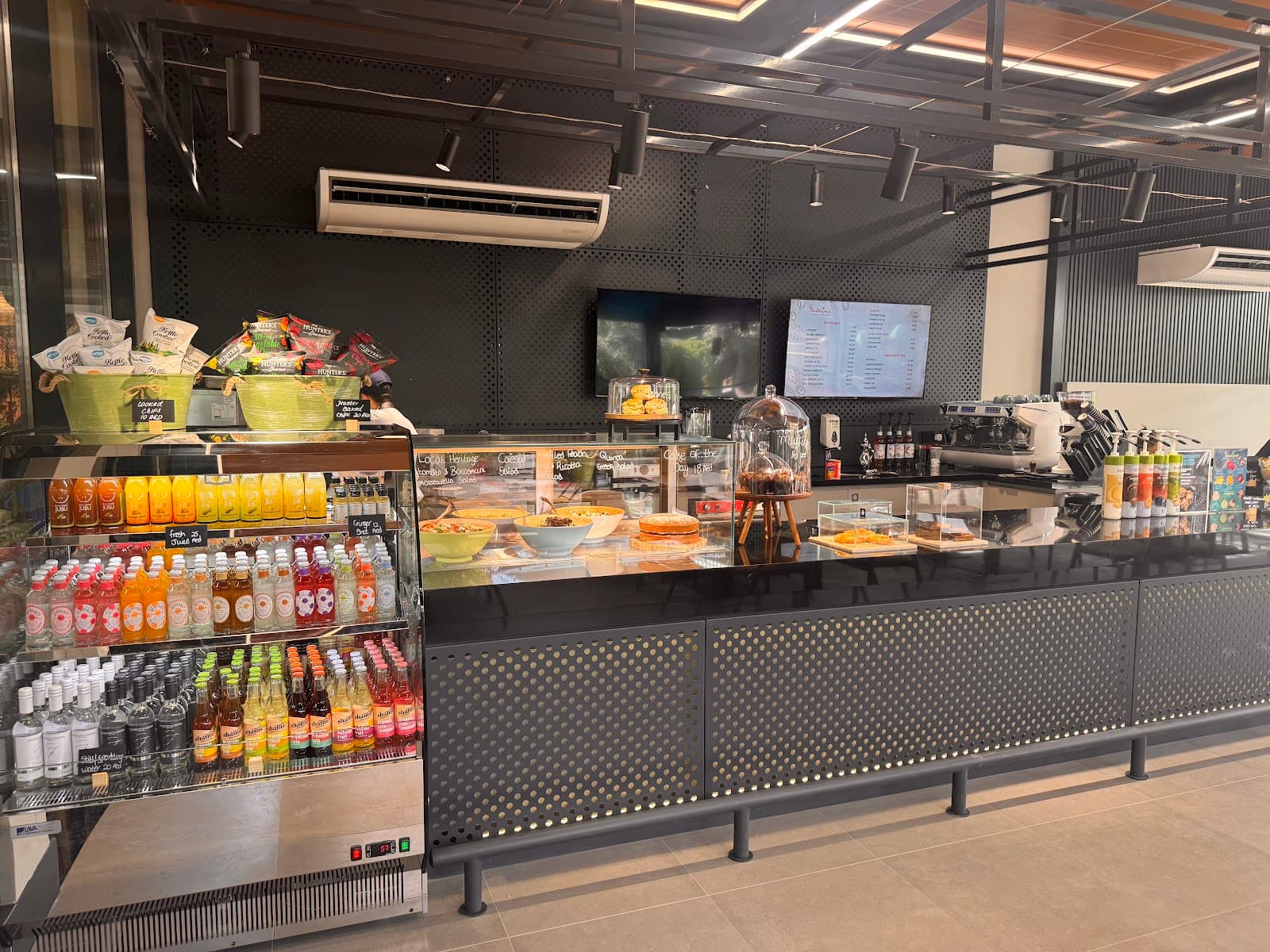 Brew & Bloom - Image 1