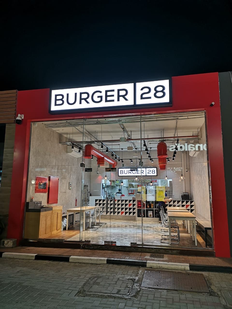 Burger28 - Nad Al Hamar - Image 1