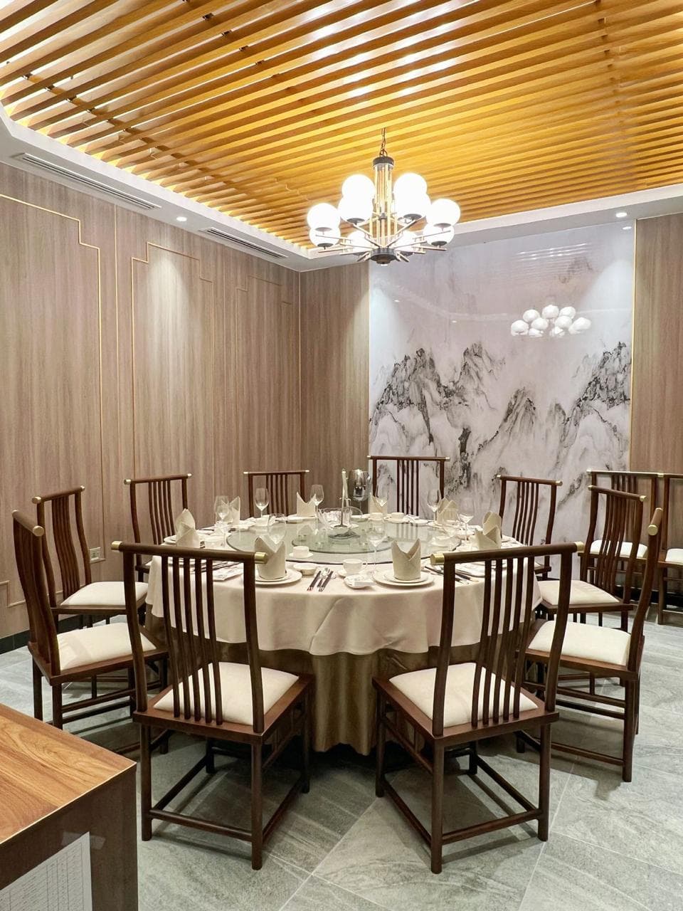 CHINESE RESTAURANT "SUNWAY - Image 1