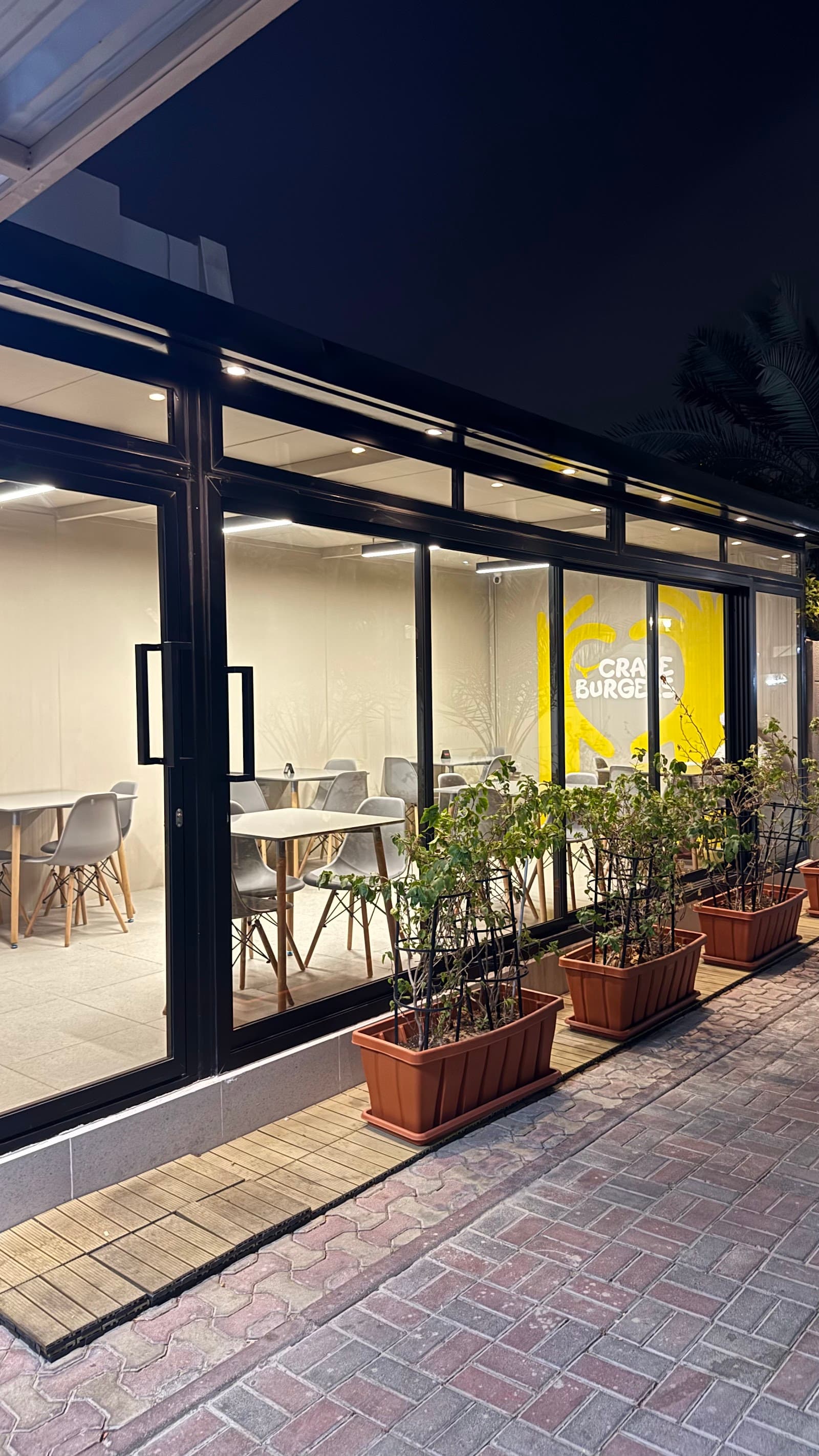 Crave Burgers - Image 1