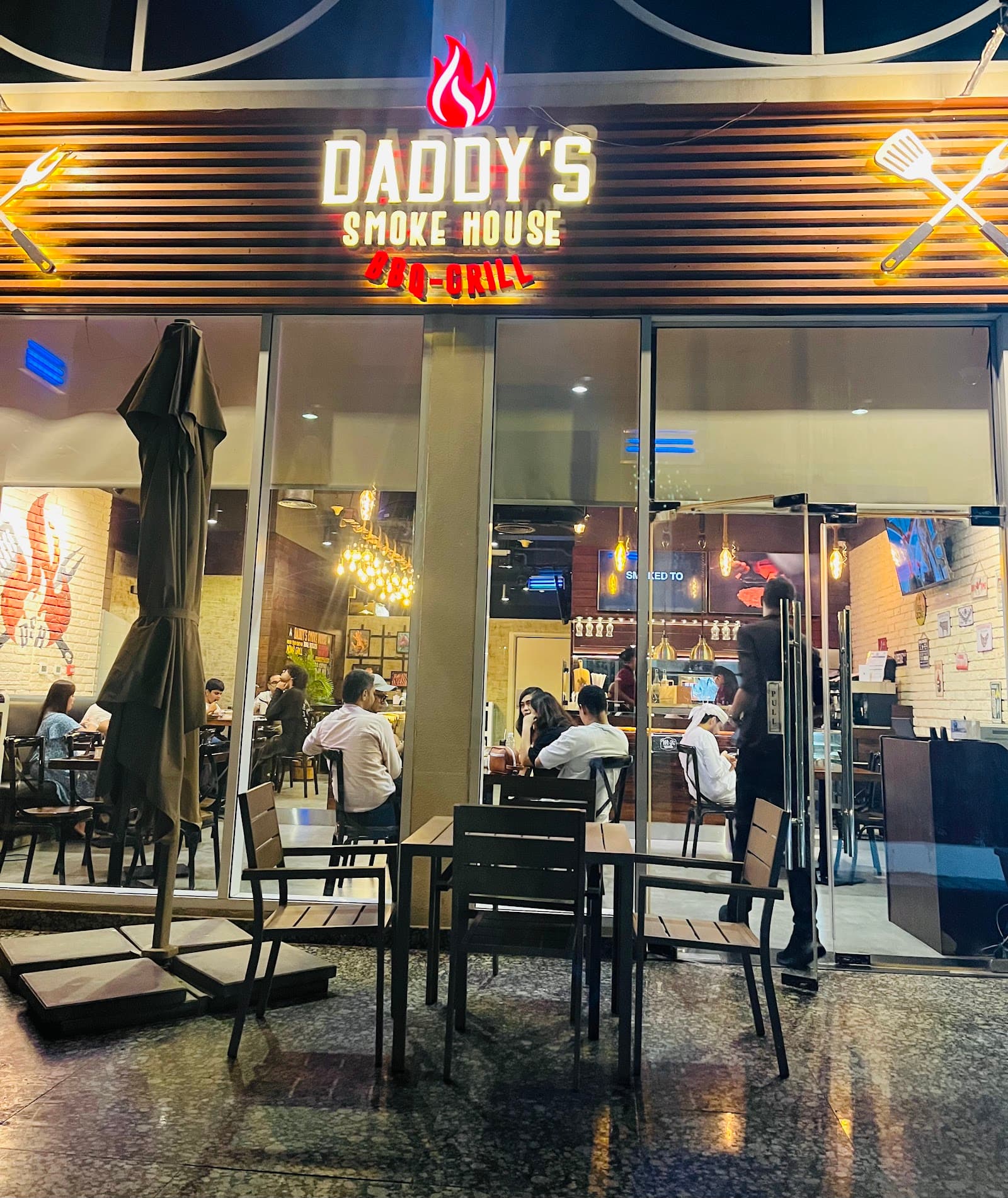 Daddy’s Smoke House BBQ & Grill - Image 1