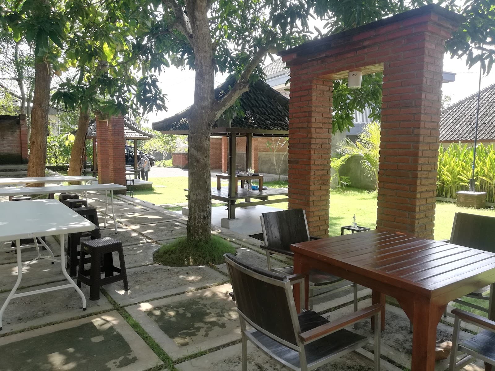 Go Home Restaurant - Image 1