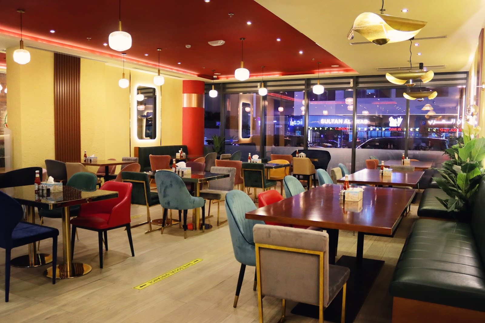 Hashmi Barbeque Restaurant - Image 1