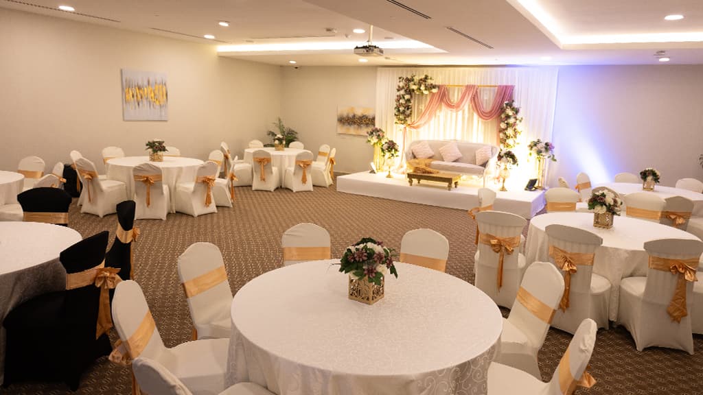 IndiHouse Restaurant & Party Hall - Image 1