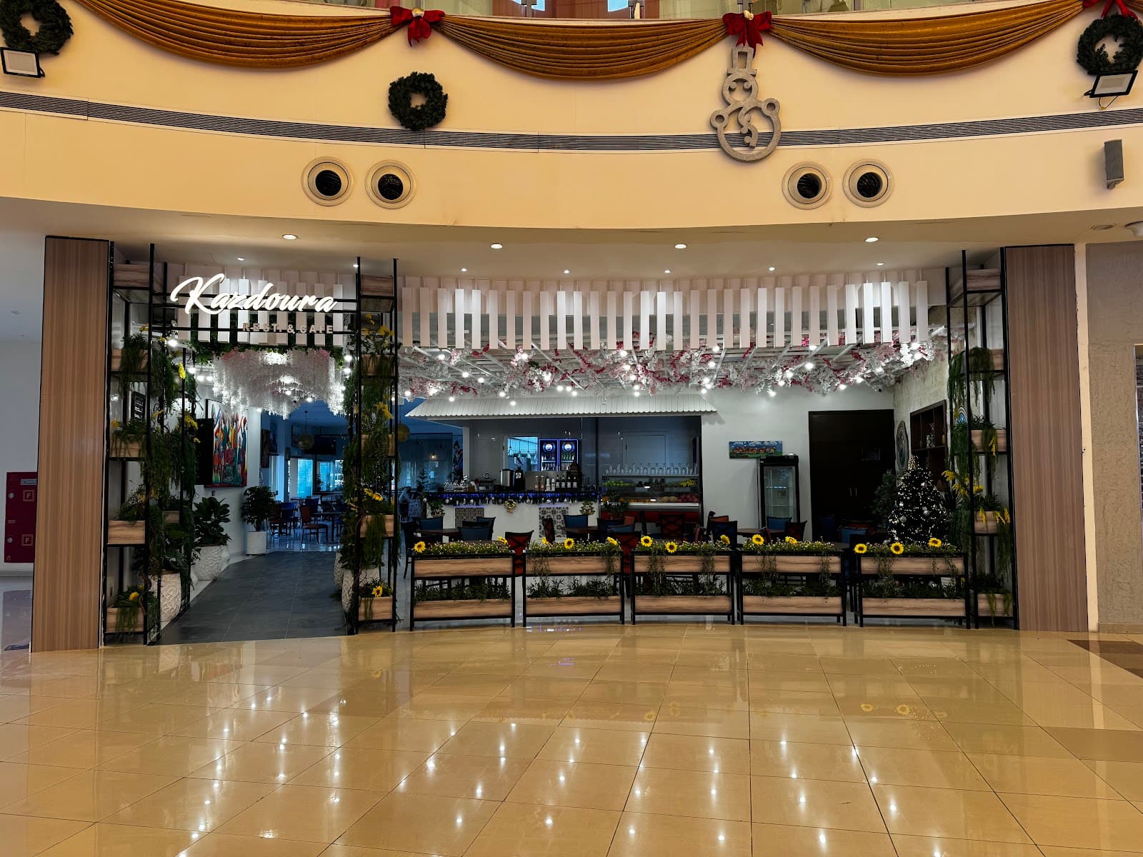 Kazdoura Restaurant - Image 1