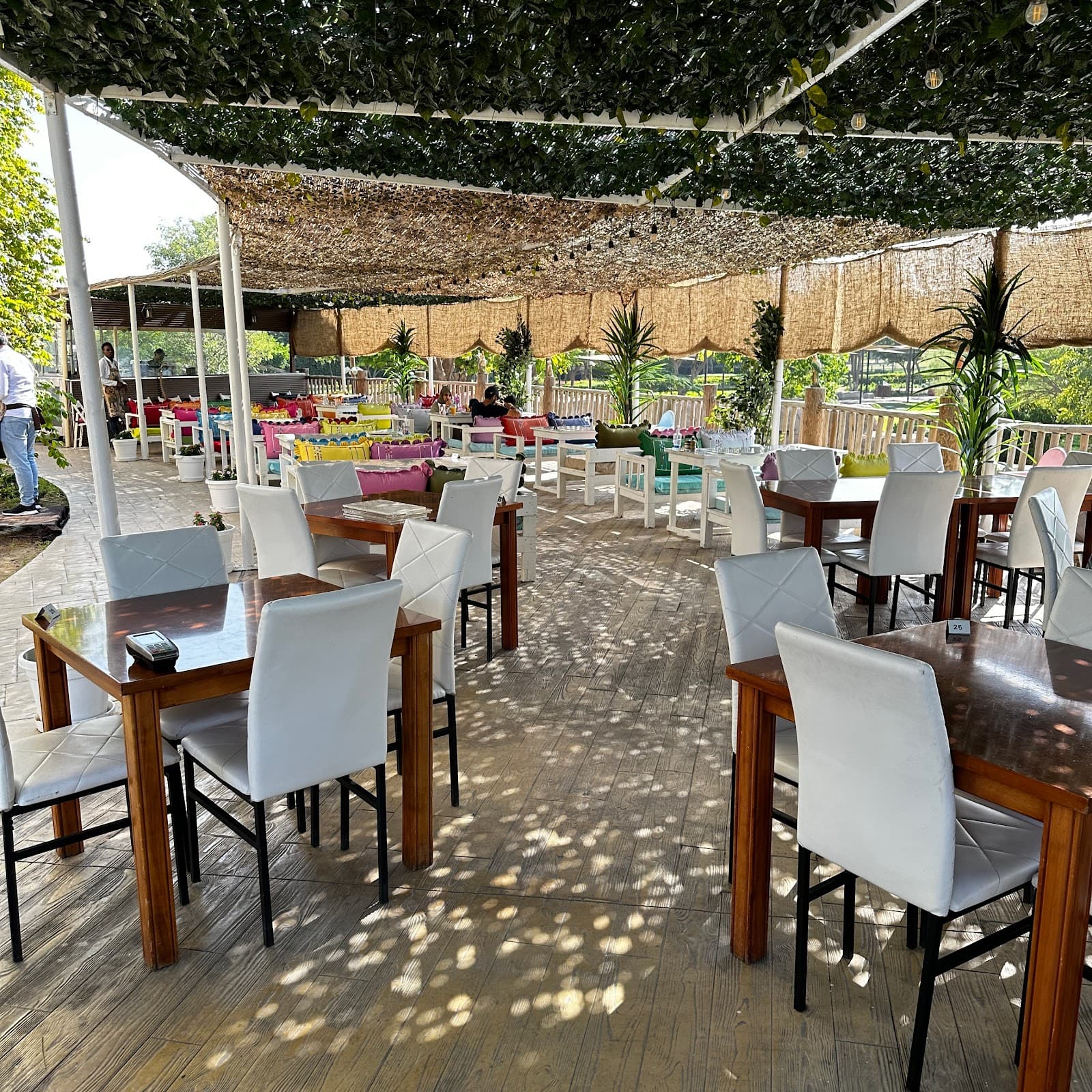 Local House Restaurant - Image 1