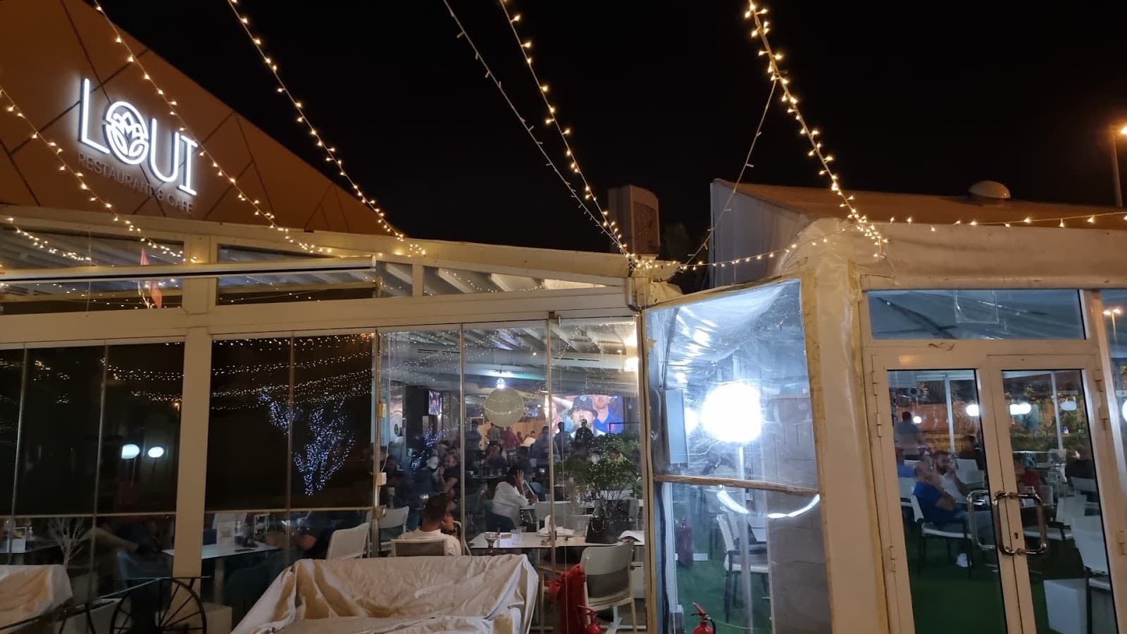 Louis Coffee - Image 1