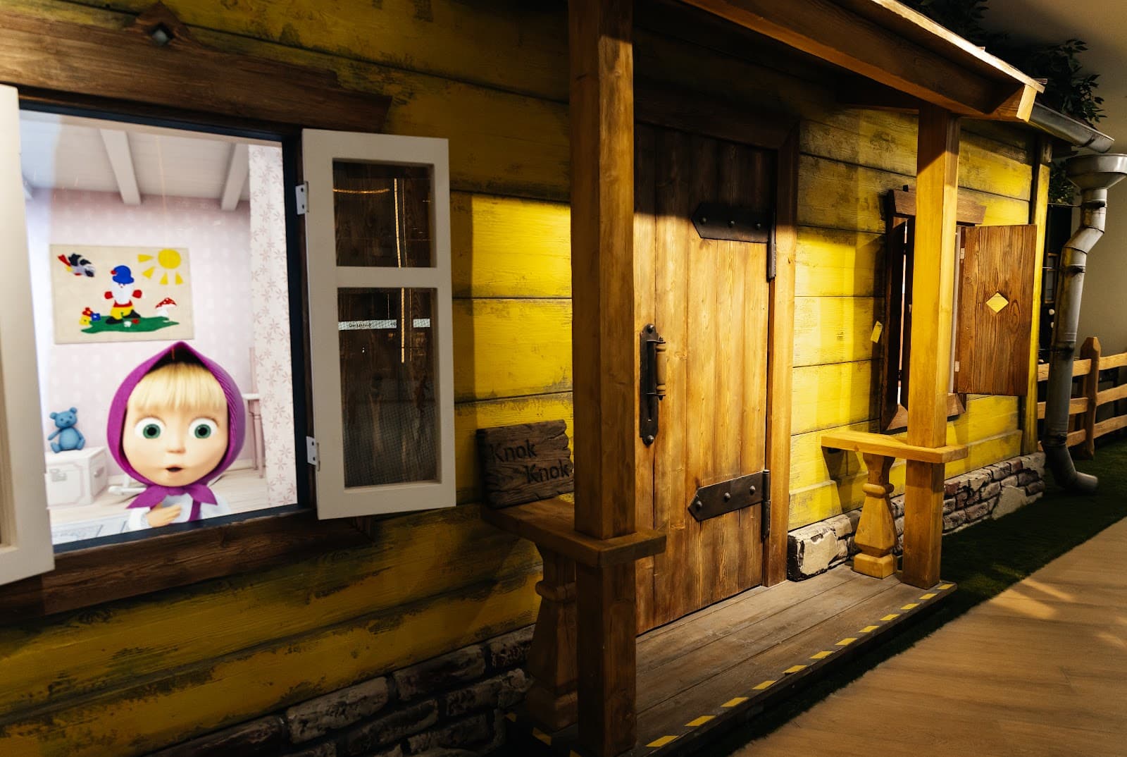 Masha and the Bear Fan Cafe - Image 1