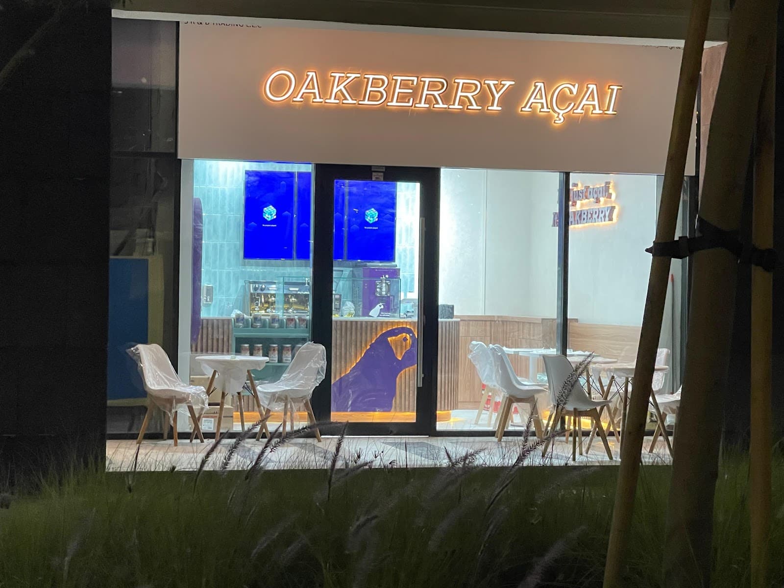 Oakberry Acai Bowl & Smoothies- Meydan - Image 1