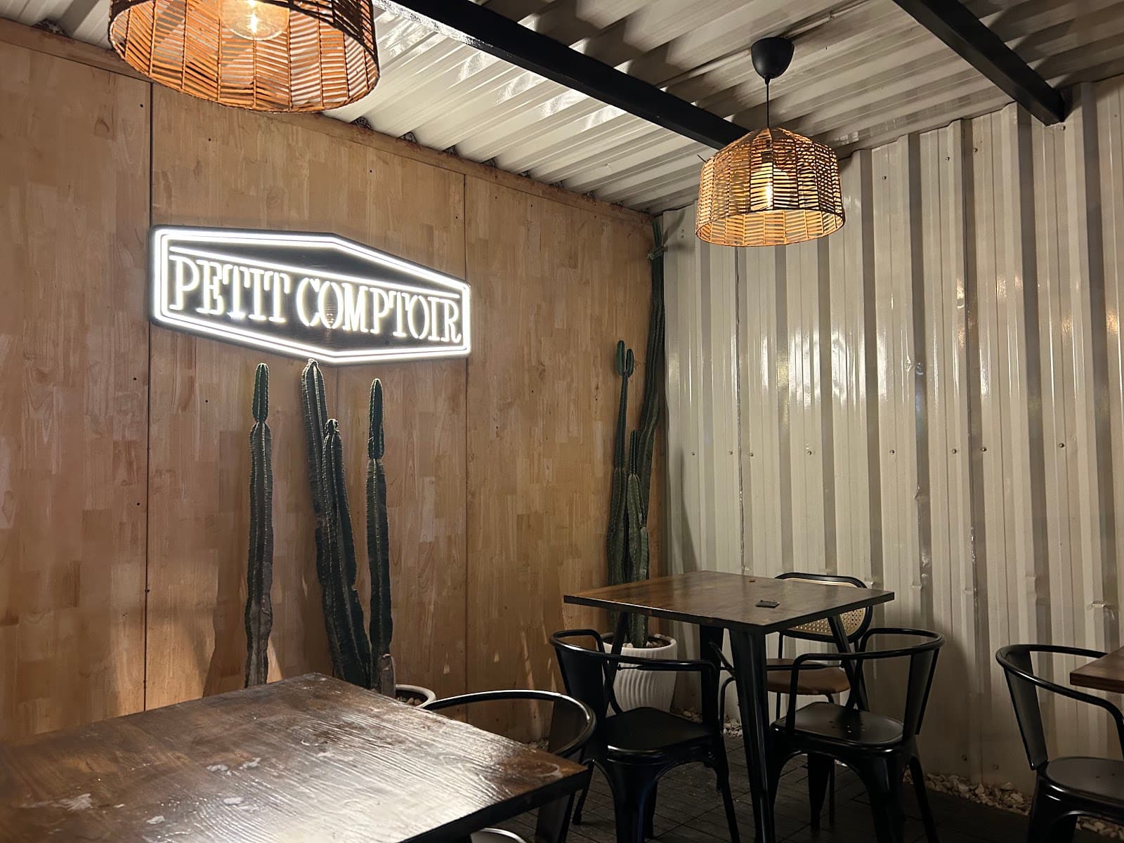 Petit Comptoir Grilled Meats - Image 1