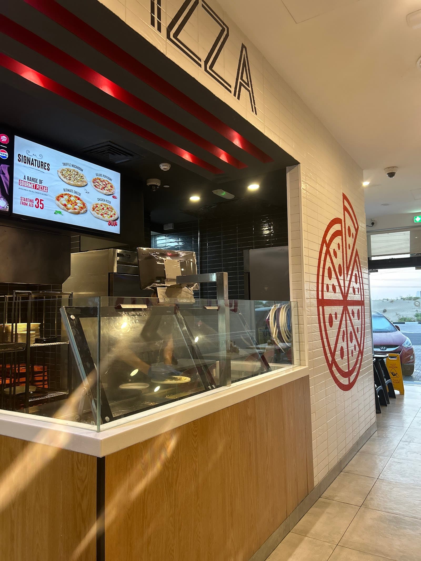 Pizza Hut - Image 1