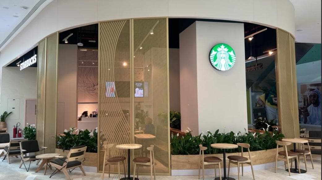 Starbucks - Image 1