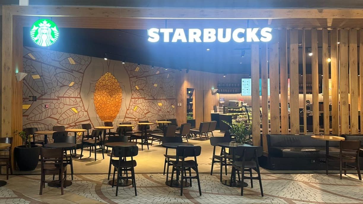 Starbucks | Battuta Mall - Image 1