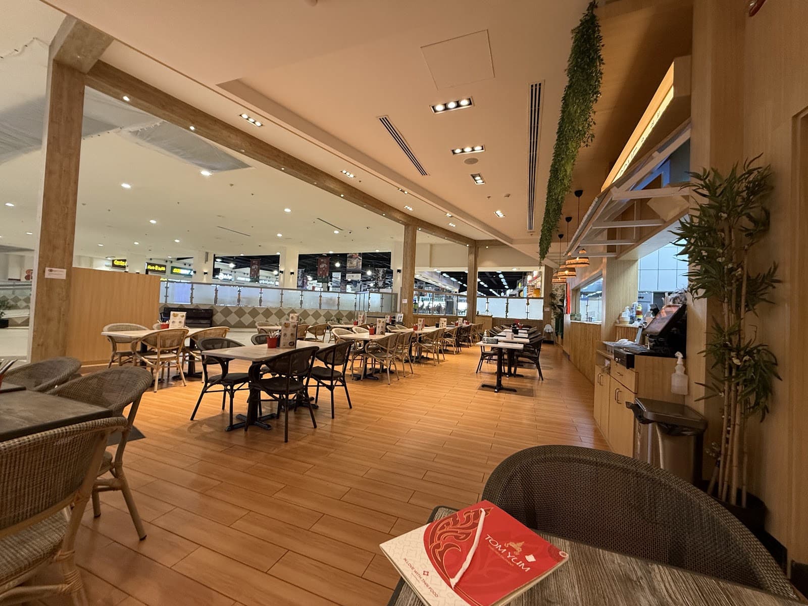 TomYum Thai Outlet Mall - Image 1