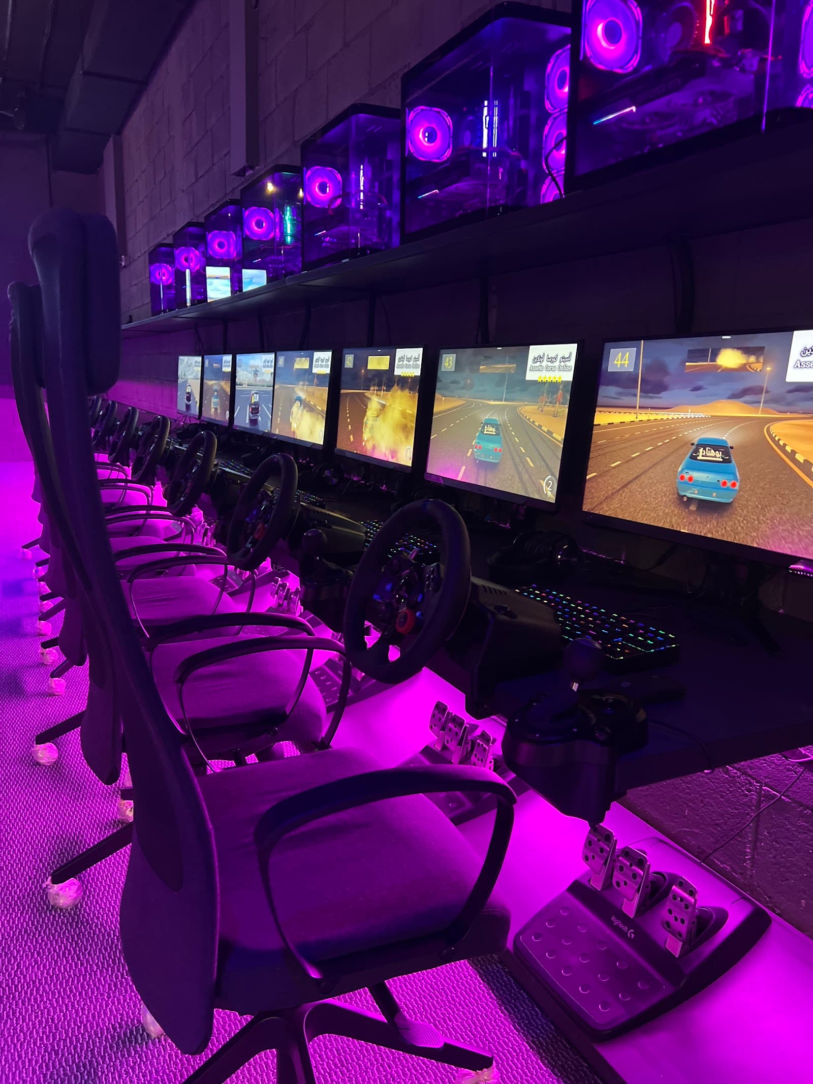 XPLAY Gaming Cafe إكسبلاي - Image 1
