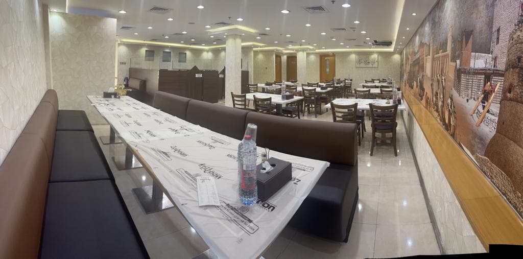 Zaitoon Mandi And Madhbi Restaurant - Image 1