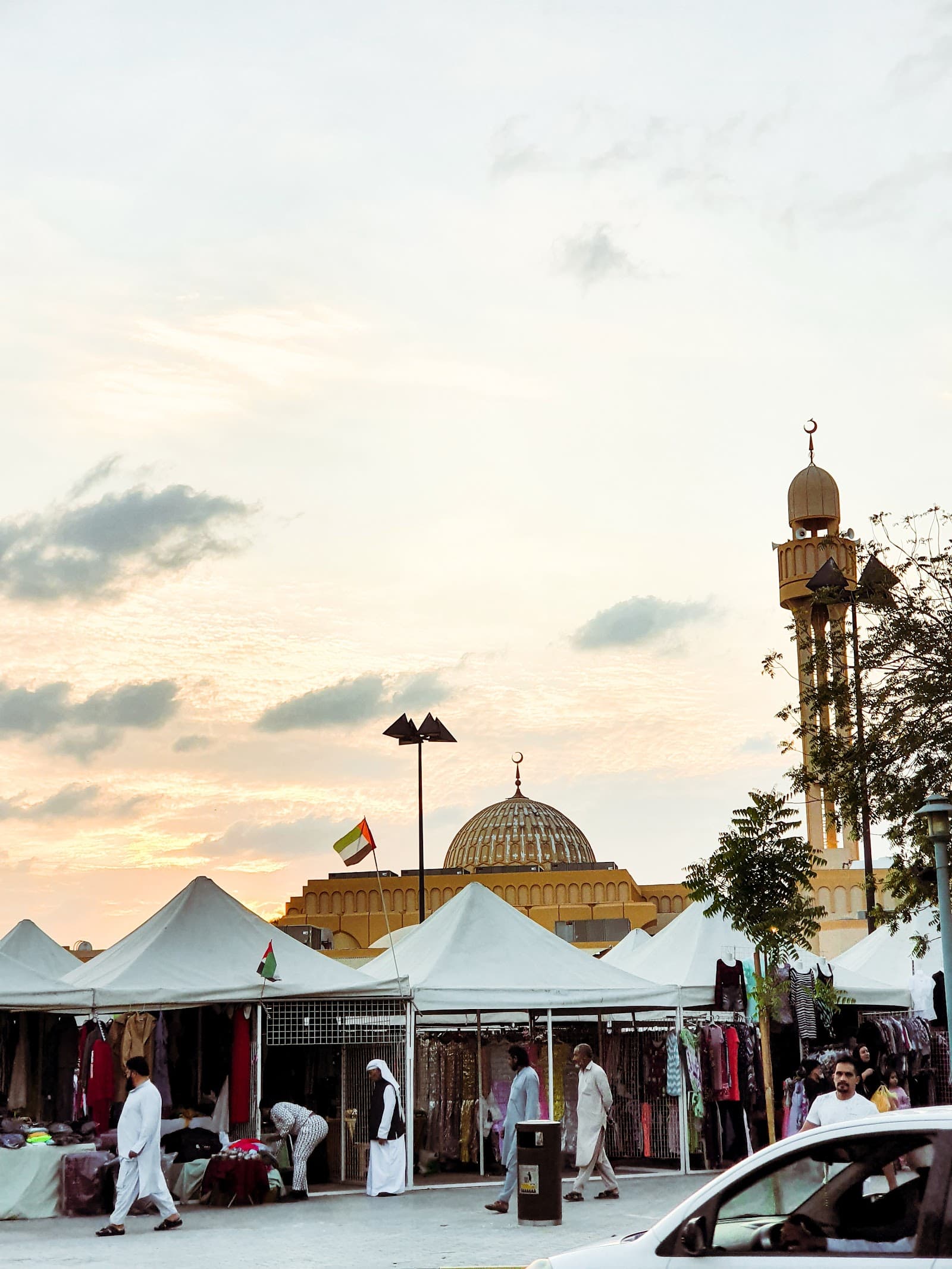 Friday Market - Image 1