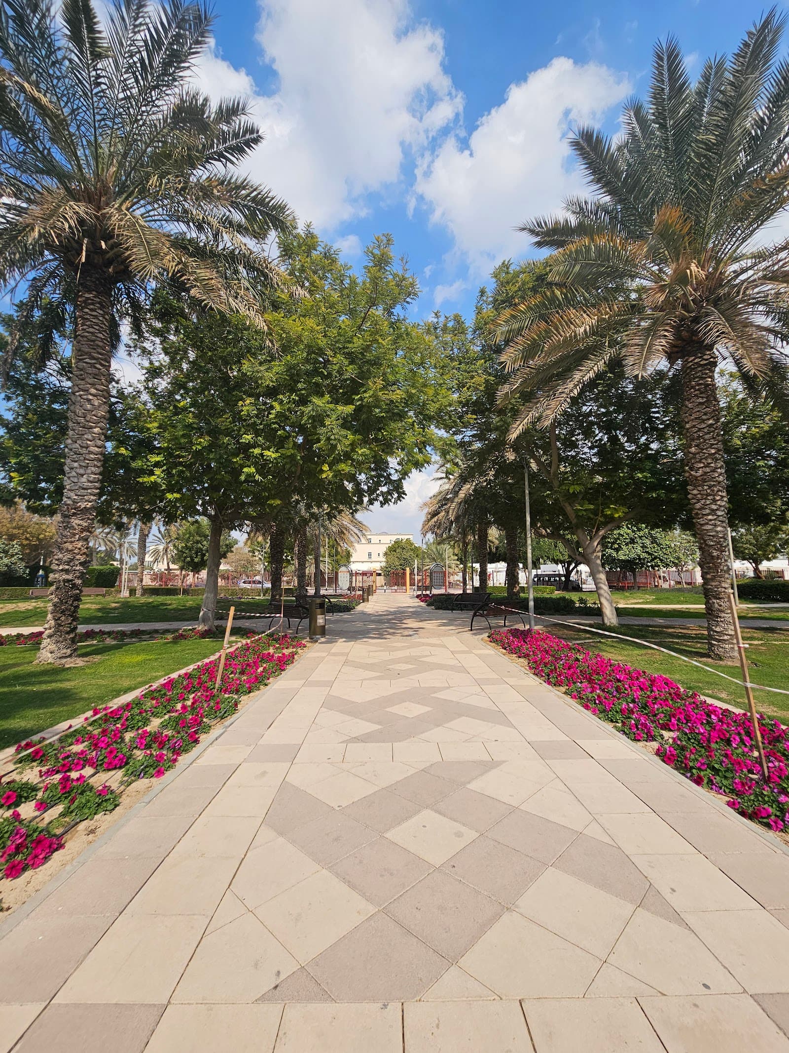 Al Muhaisnah 1 Park Jogging Track - Image 1