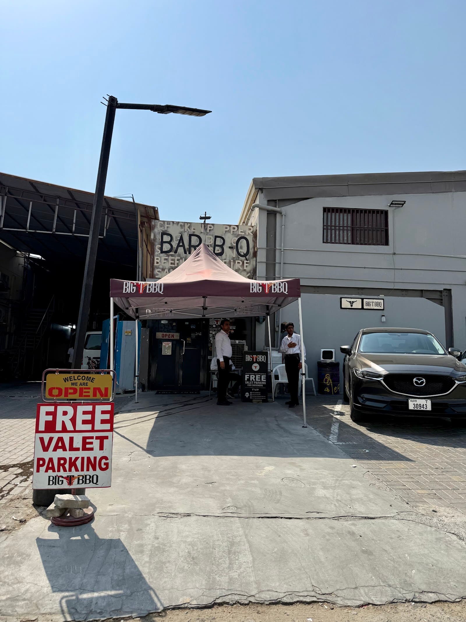 BIG T BBQ KITCHEN - Image 1