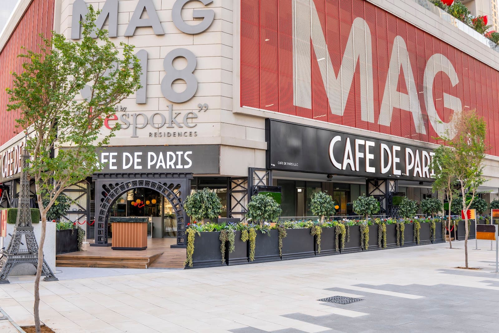 Café De Paris - Best Shisha in Business Bay - Image 1