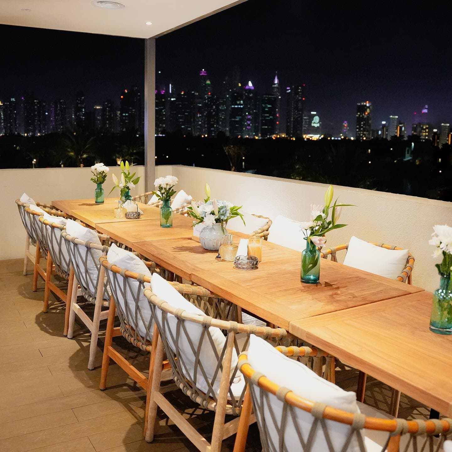 Estabena Cafe & Restaurant - Image 1