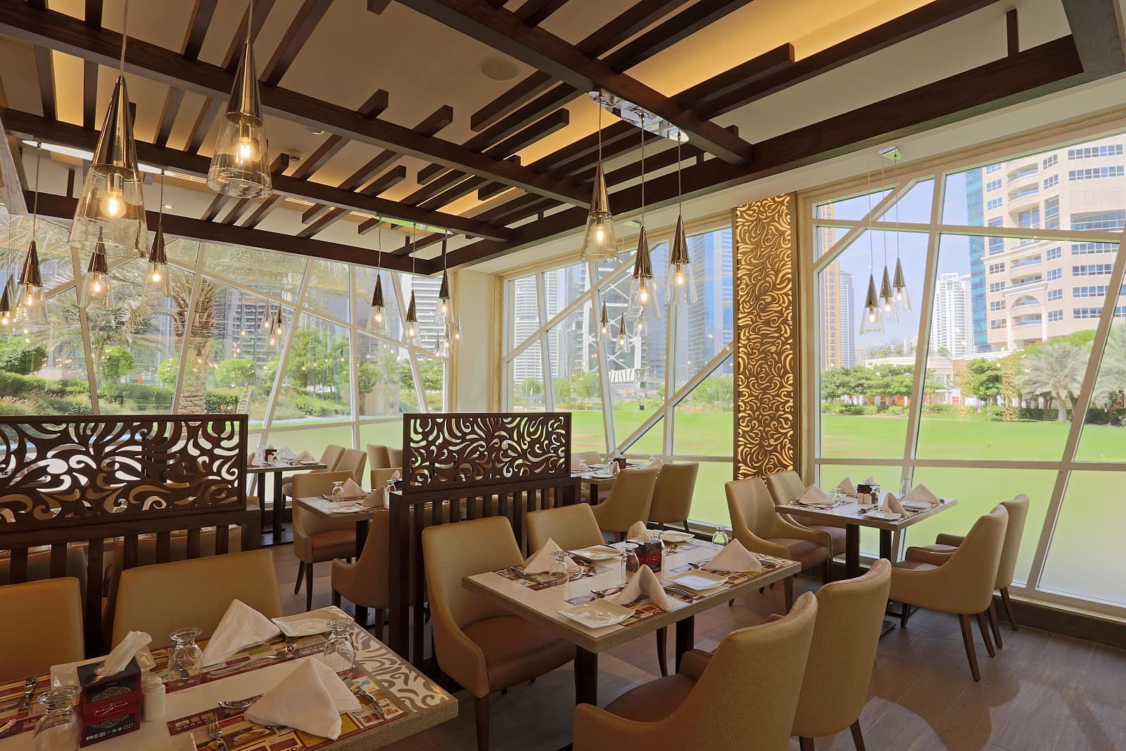 Gazebo - Jumeirah Lake Towers - Image 1