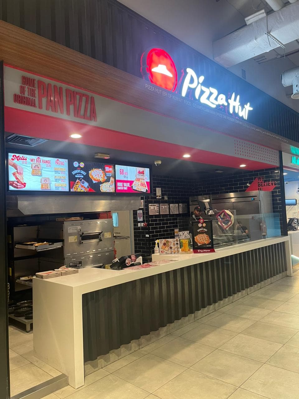 Pizza Hut - Image 1