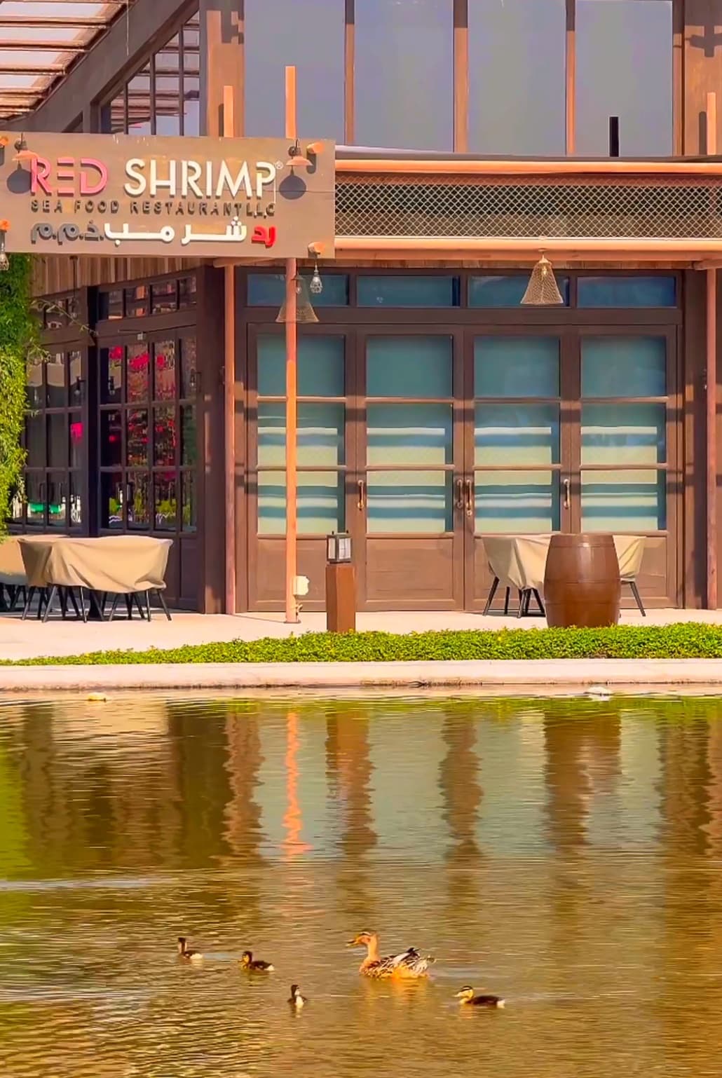 Red Shrimps Restaurant - Image 1